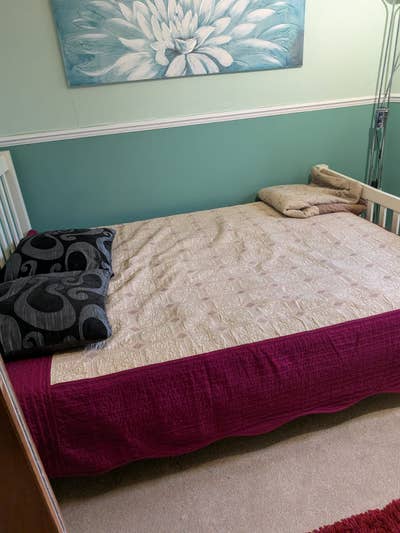 Room for Rent  Main Photo