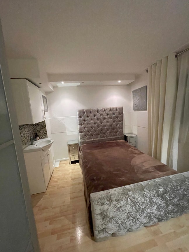 Spacious room in Abbey Wood Main Photo