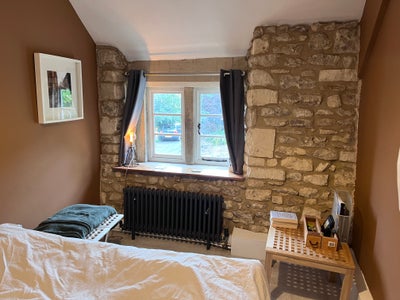 Double room in Limpley Stoke Main Photo