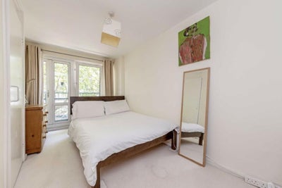 Bright & clean flatshare Main Photo