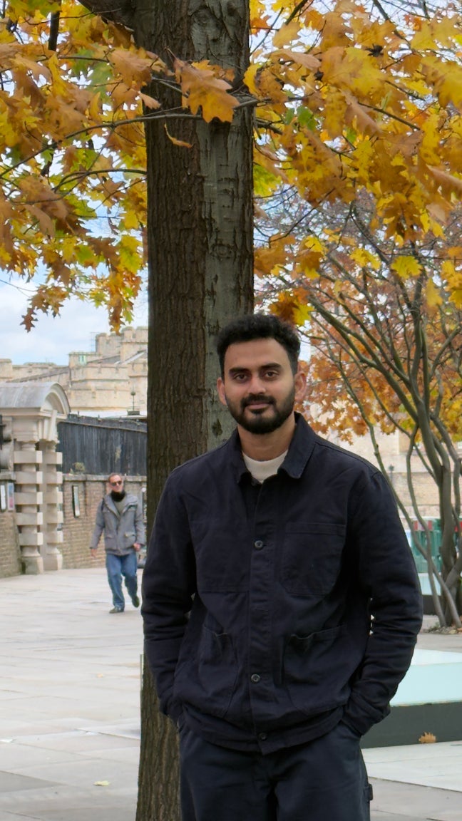 Professional Male seeks a single or double room Main Photo