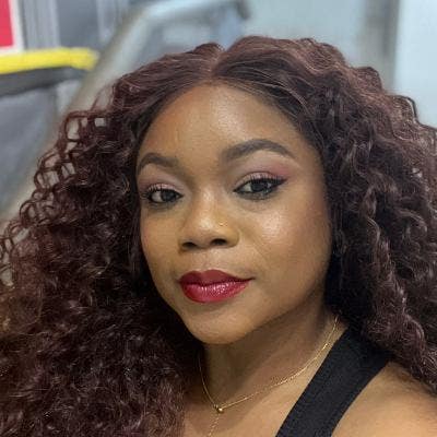 Professional Female seeks a double room Main Photo