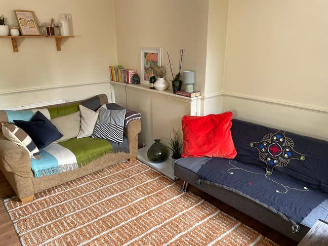 Room available in Bow Main Photo