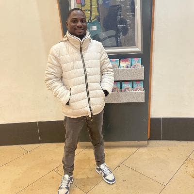 Looking for shared Room Main Photo