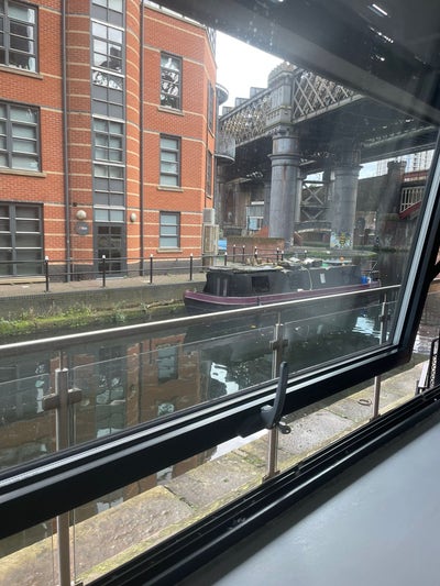 Double room w' private bathroom in Castlefield  Main Photo