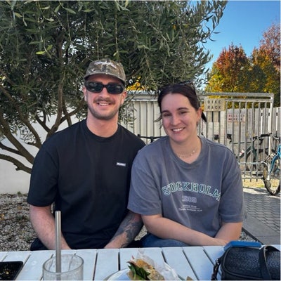 Friendly Kiwi Couple Main Photo