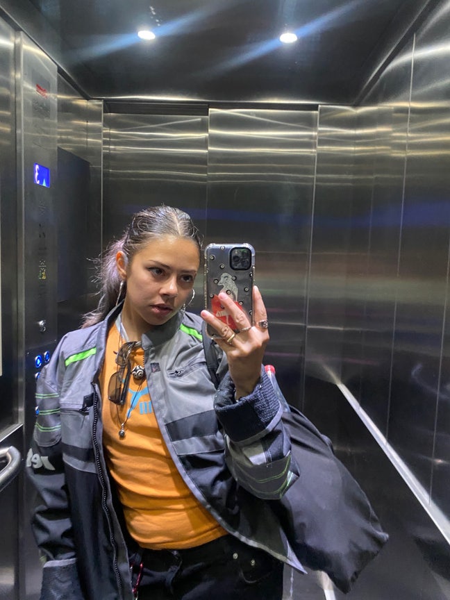 Looking for a room for a friendly professional Main Photo