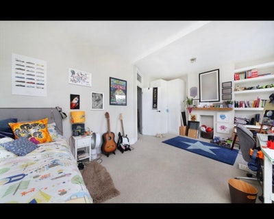 Lovely house in SW14 Main Photo