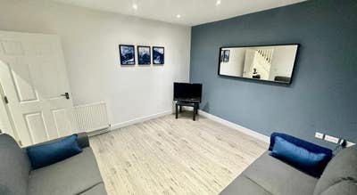 Professional House Share Headingley available now Main Photo