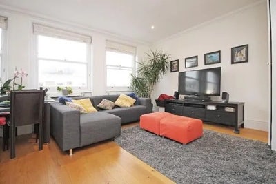 Double Room with Ensuite Earls Court Main Photo