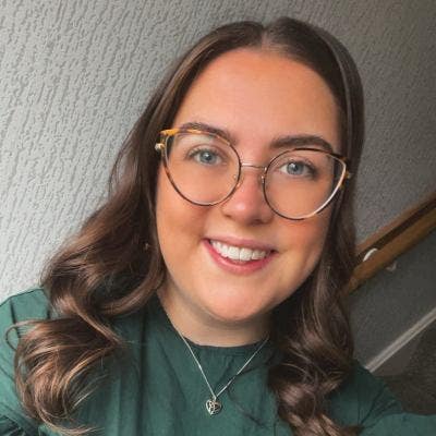 Mature student looking for accommodation with pets Main Photo