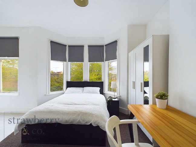 Ring Road & High St | Dbl Ensuite | All bills inc. Main Photo