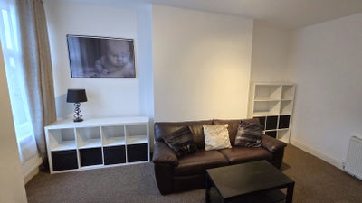 NEW 3 Double Rooms - Burley/Kirkstall house share  Main Photo