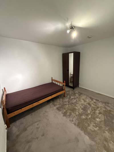 One Spacious Room Available Heathrow | TW19 Main Photo