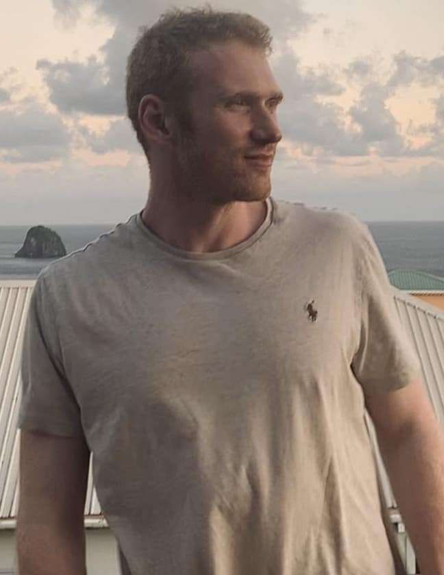 Looking for room Main Photo