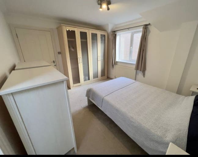 Double Ensuite +Own Large Liv Room, Alum Chine Main Photo