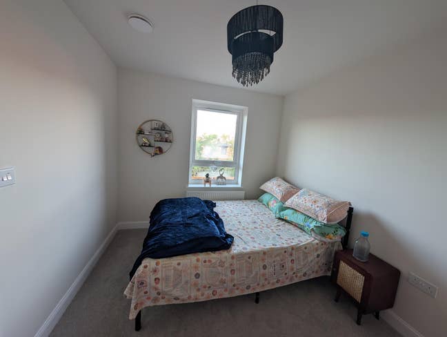 Double bed Room & private washroom *Females Only** Main Photo