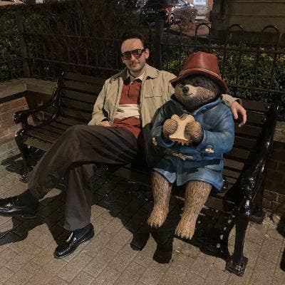 Young Professional Looking for Room Main Photo