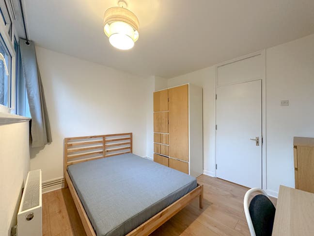 🏙 Double Rooms Available in Old Street Main Photo