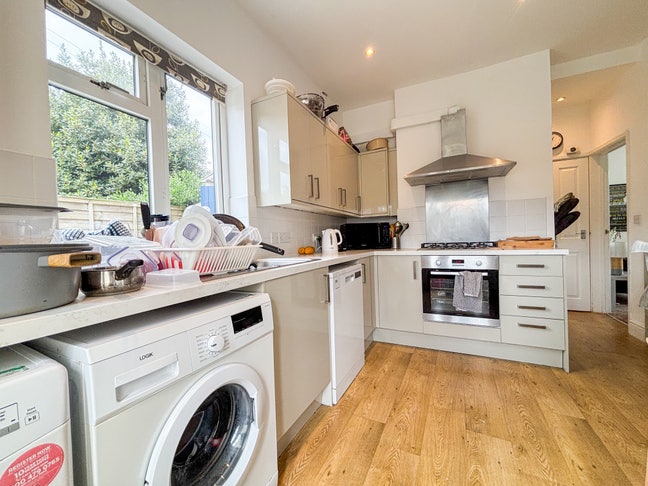 Spacious Double Bedroom in Shirehampton  Main Photo