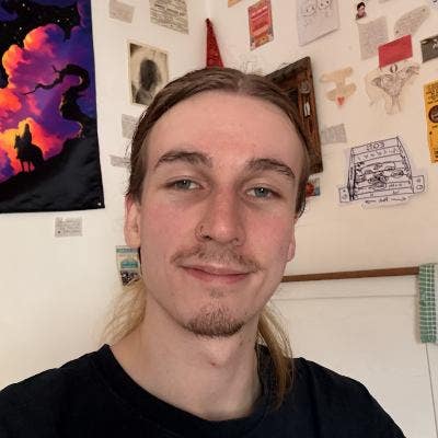 Student needing a room for myself and 2 cats :) Main Photo