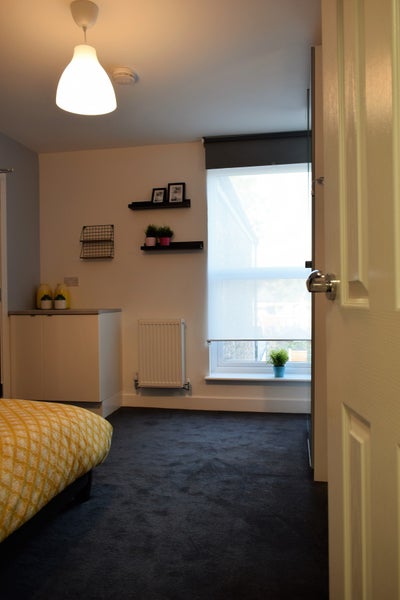 🧡 Beautiful En-suite Room, Liverpool Rd🏡 Main Photo