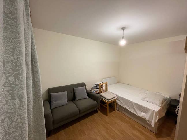 Pro/Students: Double Room with Bills  Main Photo