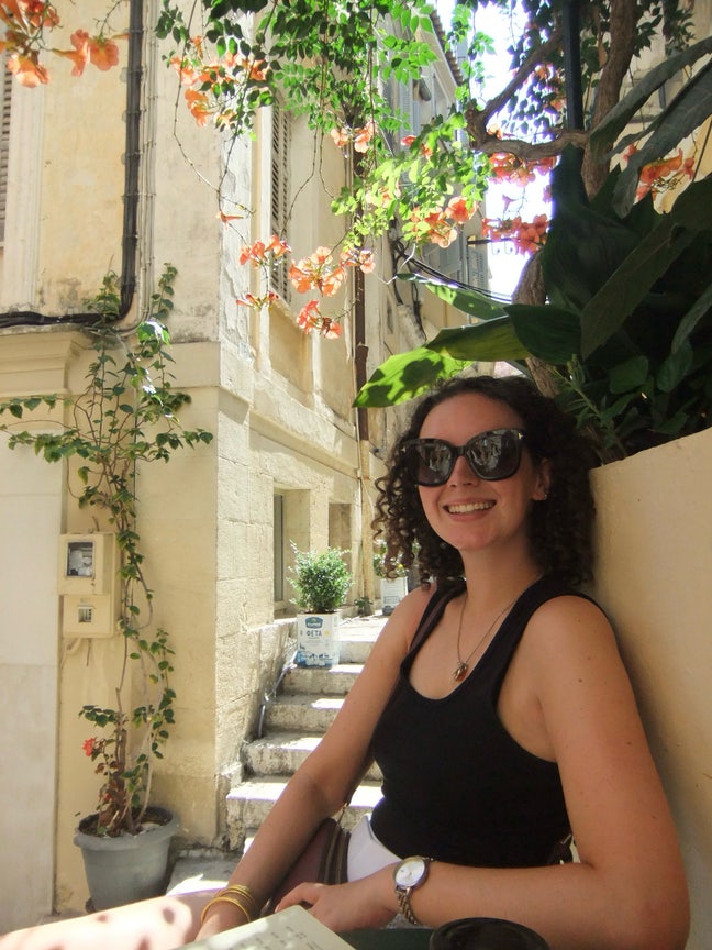 23 y/o female looking for a room in North London Main Photo