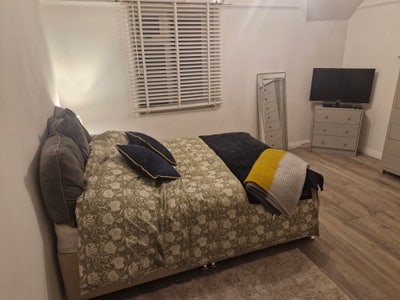 Double Room to let Main Photo