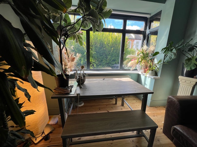 3 bed 2 bath 2 living room big garden house  Main Photo