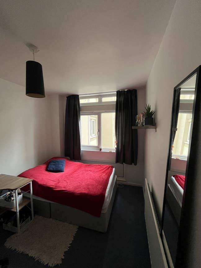 Room for rent on Clapham Common Main Photo