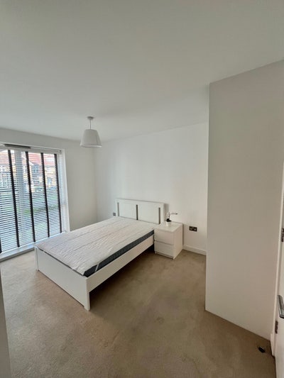 Bright Double Room En-suite  Main Photo