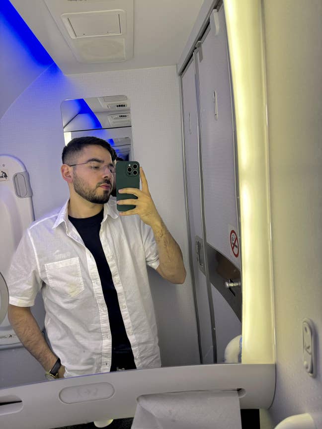 Need a private room Main Photo