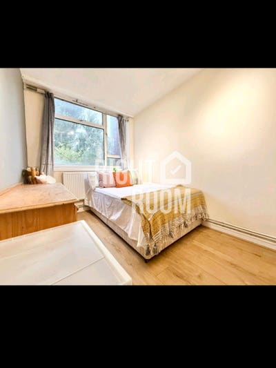 Spacious DBL Rooms, Isle of dogs, South Quay, E14☎ Main Photo