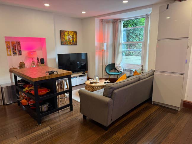 Double w/ private garden – 10 mins to Borough/E&C! Main Photo