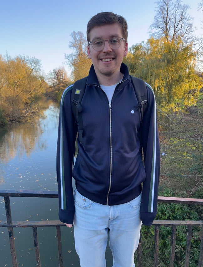 Male seeking a room Main Photo