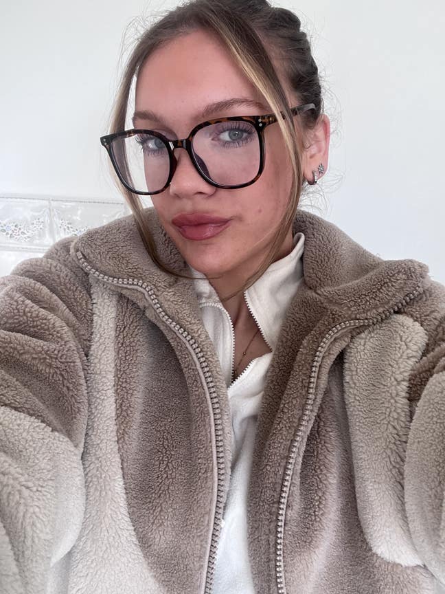 Looking for a Room Main Photo