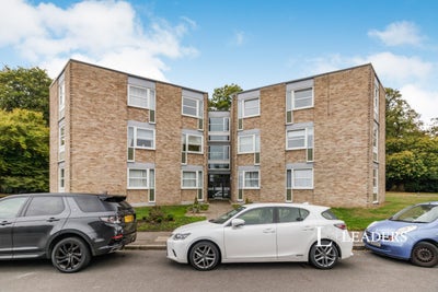 *Room to Rent in Two Bedroom Apartment*  Main Photo