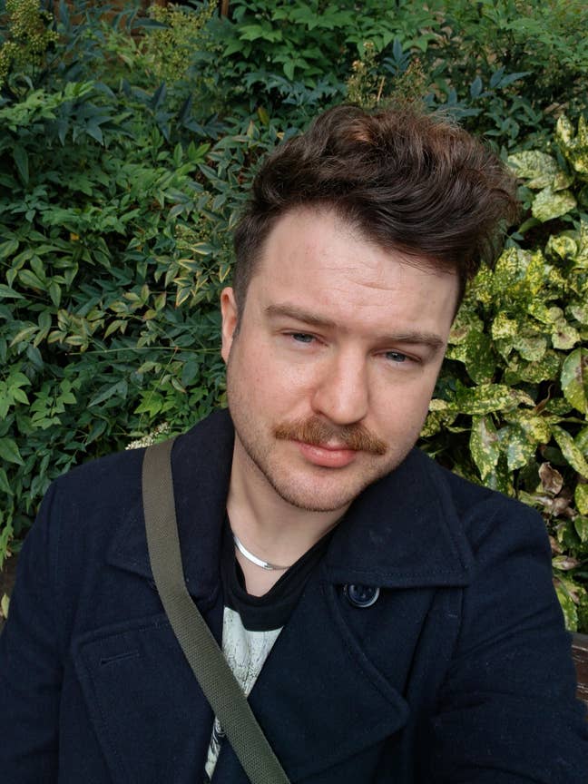 33 year old gay man seeking room. Main Photo