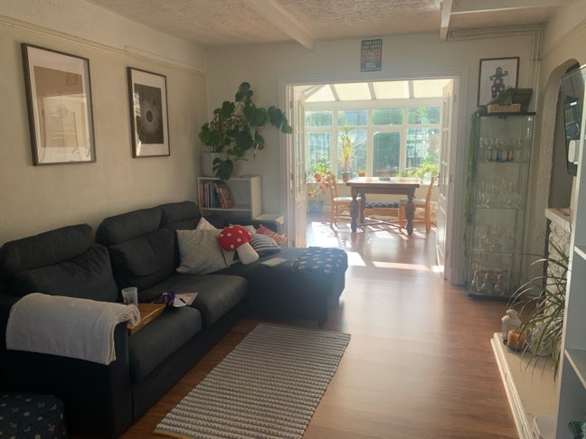 Short term double room available in Sea Mills Main Photo