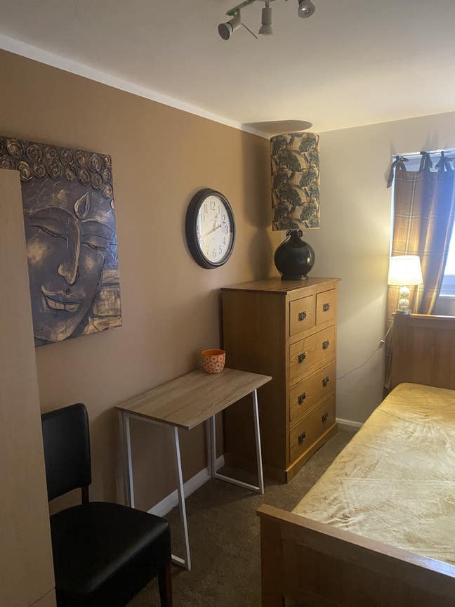 Hendon  NW4 - Middlesex University - Single Room Main Photo