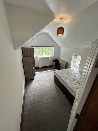 79 Caellepa, Bangor Main Photo