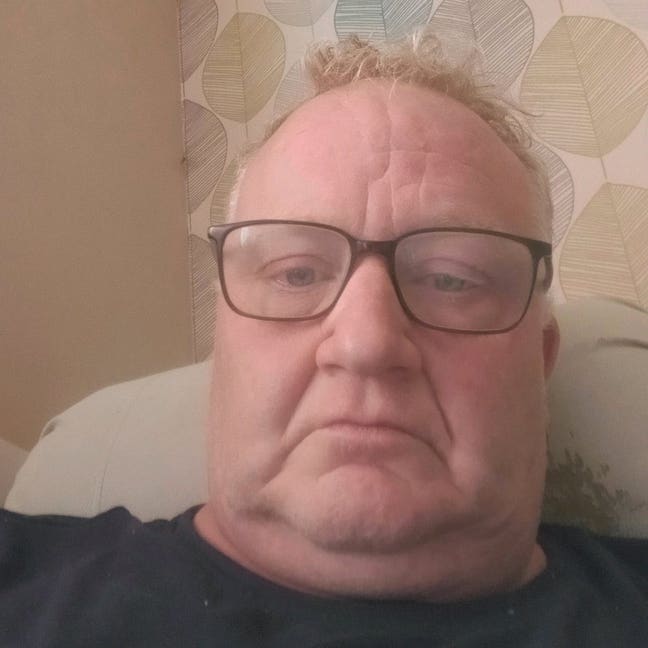 Looking for flat mate Main Photo