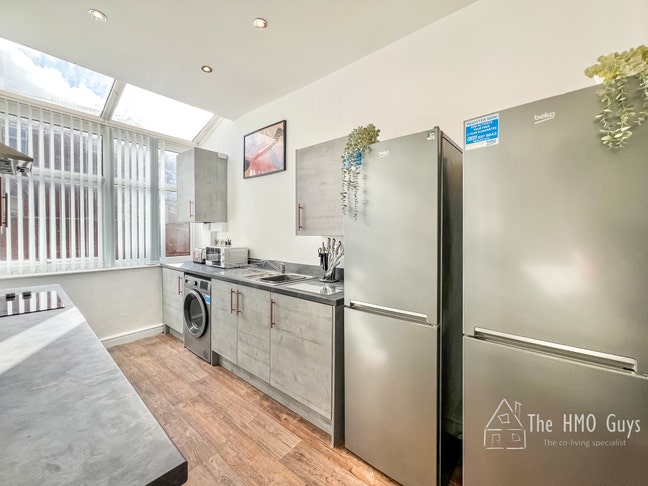 Brand New Ensuite Rooms - Designer HMO in Rochdale Main Photo