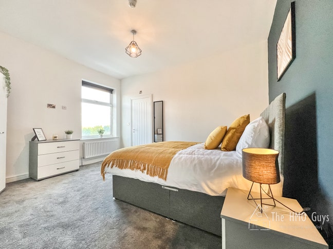 Brand New Ensuite Rooms - Designer HMO in Rochdale Main Photo