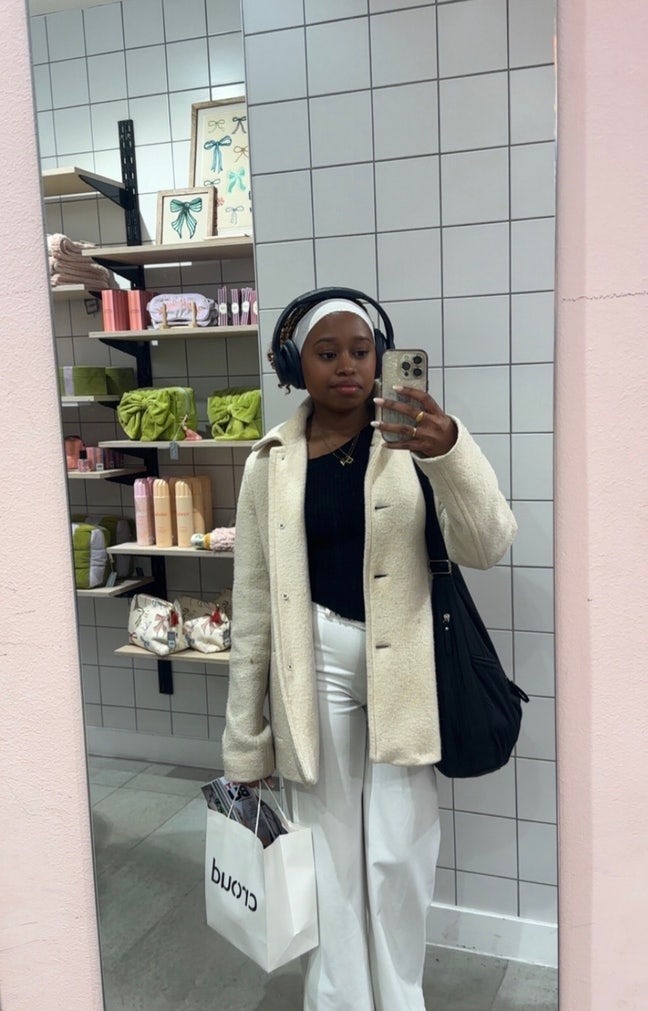 Looking for room with en-suite! (women only) Main Photo