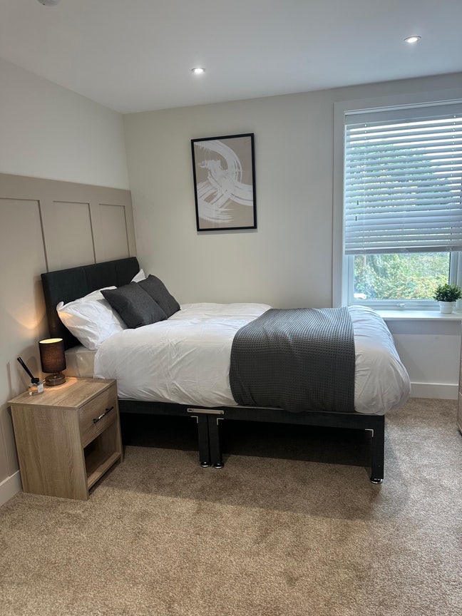 Soundproofed Ensuite rooms near Poole Hospital! Main Photo