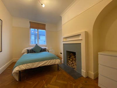 Refurbished Professional House Share - Town centre Main Photo