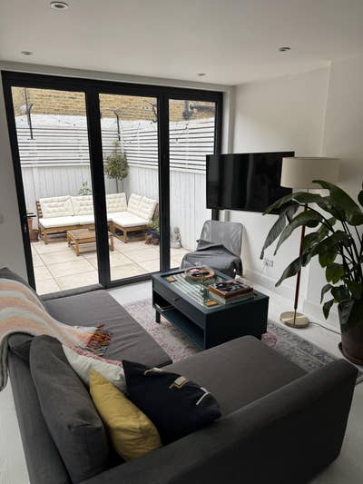 Double Room with Patio in Barons Court Main Photo