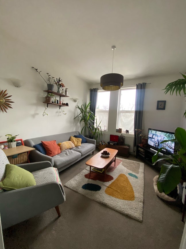 Big Dbl Room / Dog / Huge Garden / Bills Included Main Photo